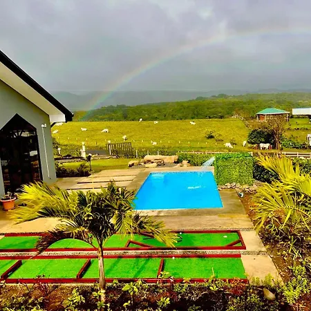 La Vista Villa